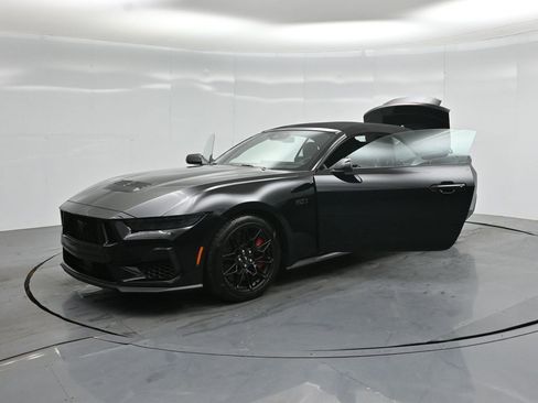 Certified 2025 Ford Mustang GT Premium w/ GT Performance Package image 26