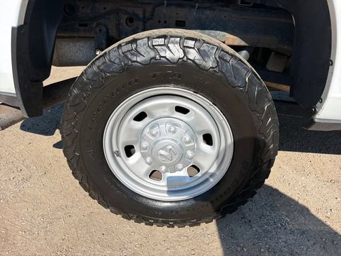 Used 2023 RAM 2500 Tradesman w/ Convenience Group AWD/4WD image 31