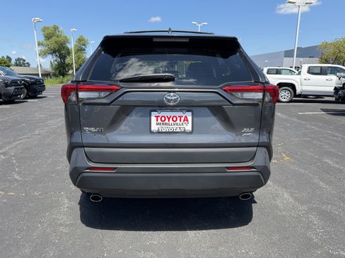 Used 2023 Toyota RAV4 XLE Premium AWD/4WD image 7