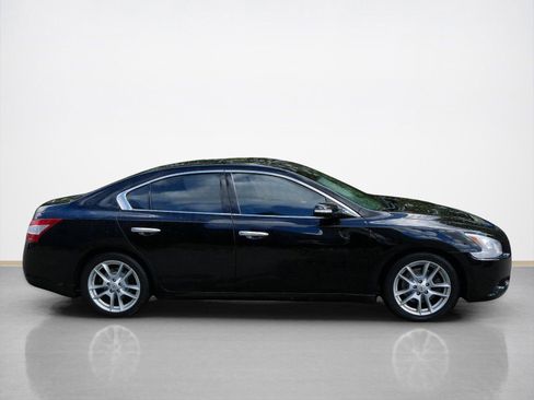 Used 2010 Nissan Maxima 3.5 SV w/ Premium Pkg FWD image 2