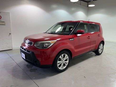 Used 2015 Kia Soul + FWD image 3