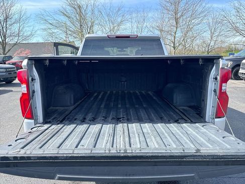 Used 2019 Chevrolet Silverado 1500 RST AWD/4WD image 23