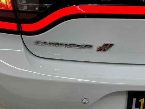 Certified 2023 Dodge Charger SXT image 9