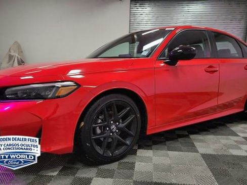 Used 2025 Honda Civic Sport image 4