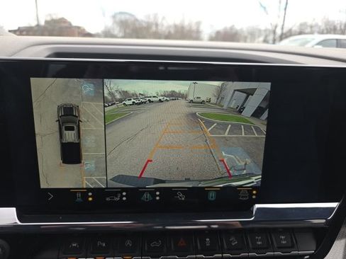 Used 2022 Chevrolet Silverado 1500 ZR2 image 34