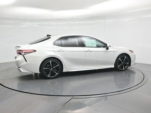 Used 2019 Toyota Camry XSE image 25