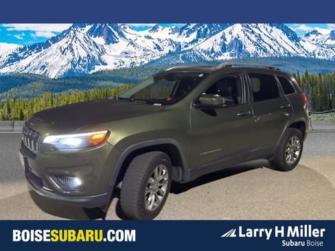 Used 2019 Jeep Cherokee Latitude Plus w/ Comfort/Convenience Group image 1