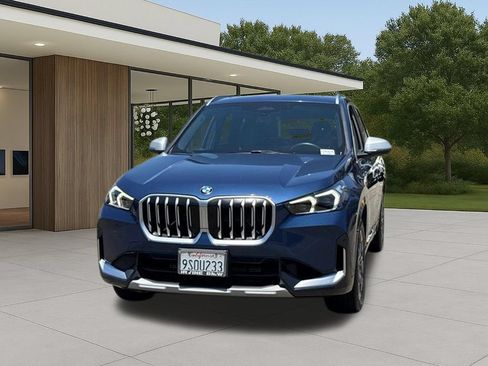 Used 2024 BMW X1 xDrive28i w/ Convenience Package AWD/4WD image 3