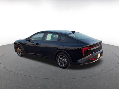 Used 2025 Kia K4 LXS image 10