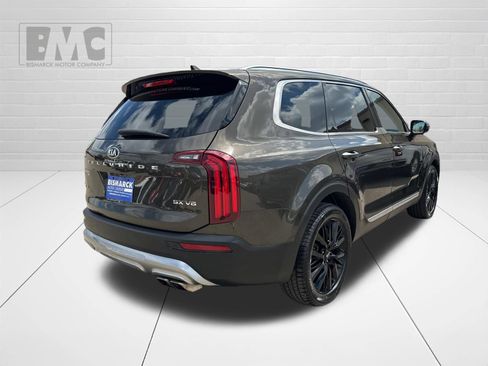 Used 2020 Kia Telluride SX w/ SX Prestige Package AWD/4WD image 3