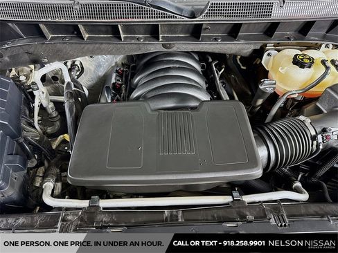 Used 2020 Chevrolet Silverado 1500 LT w/ Texas Edition image 29