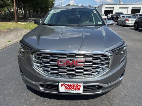 Used 2018 GMC Terrain Denali w/ Advanced Safety Package image 8