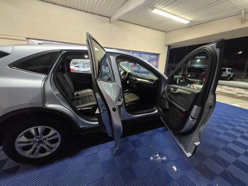 Used 2022 Ford Escape S image 27