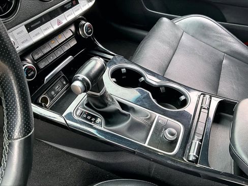 Used 2020 Kia Stinger GT-Line image 14