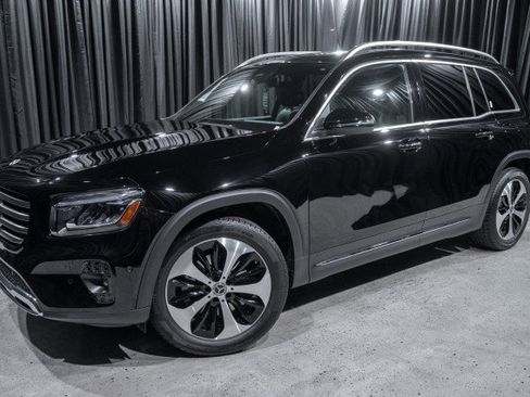 Certified 2025 Mercedes-Benz GLB 250 image 1