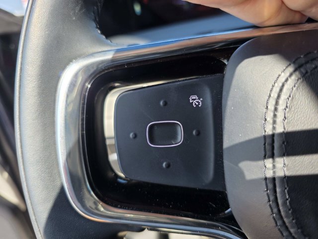 Certified 2024 Lincoln Nautilus Premier AWD/4WD image 12