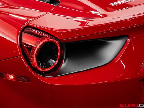 Used 2017 Ferrari 488 Spider *CARBON INTERIOR * IMMACULATE image 21