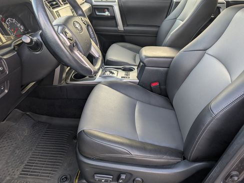 Used 2023 Toyota 4Runner SR5 Premium image 14