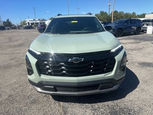 New 2026 Chevrolet Equinox LT w/ Convenience Package II image 8