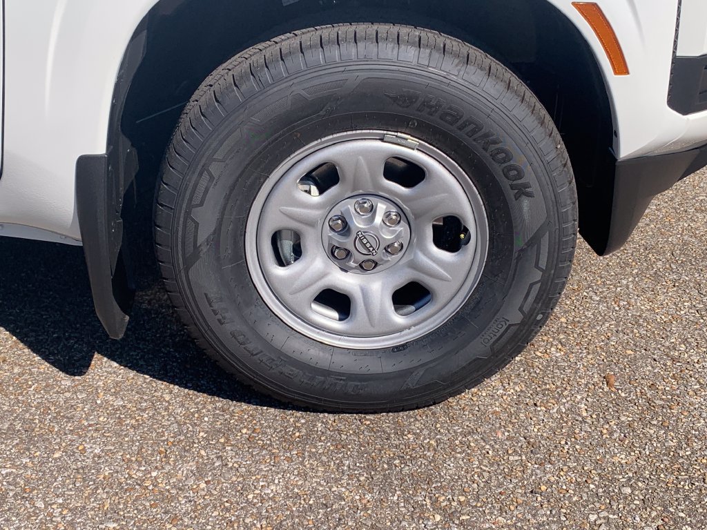 New 2027 Nissan Frontier S RWD image 6