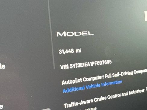 Used 2023 Tesla Model 3 Standard Range RWD image 11