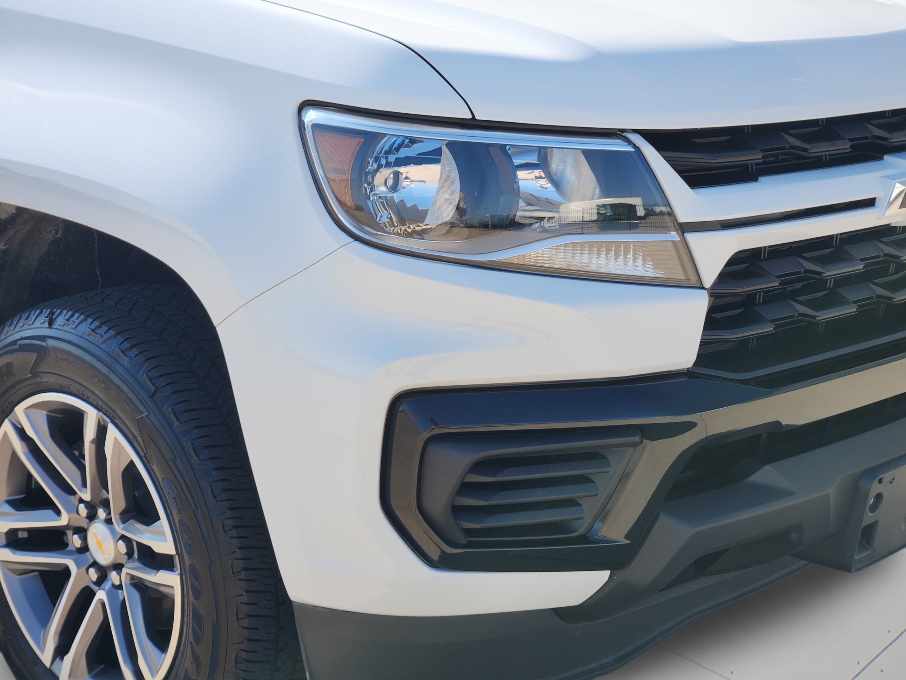 Used 2022 Chevrolet Colorado W/T w/ Custom Special Edition RWD image 27