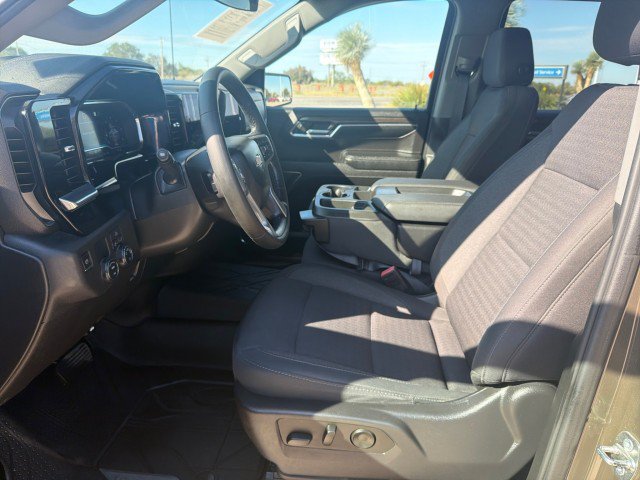 Used 2023 Chevrolet Silverado 1500 LT RWD image 5