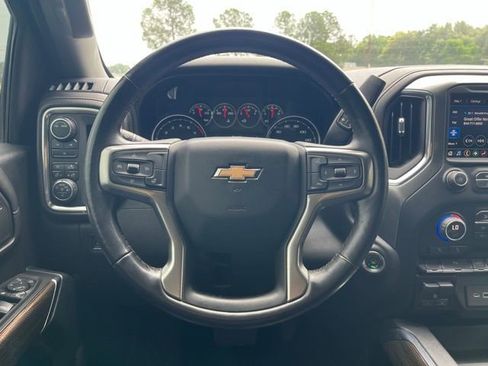 Used 2020 Chevrolet Silverado 2500 LT w/ Texas Edition AWD/4WD image 16