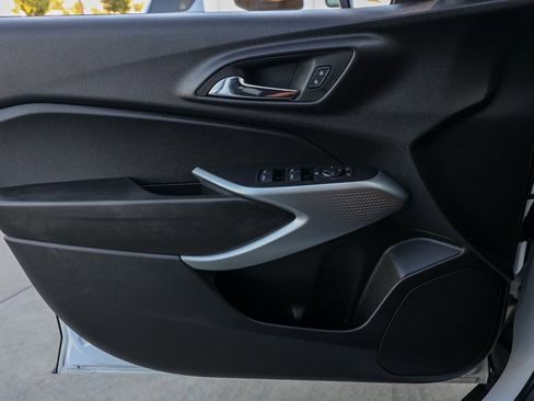 Used 2024 Chevrolet Trax RS w/ Driver Confidence Package image 23