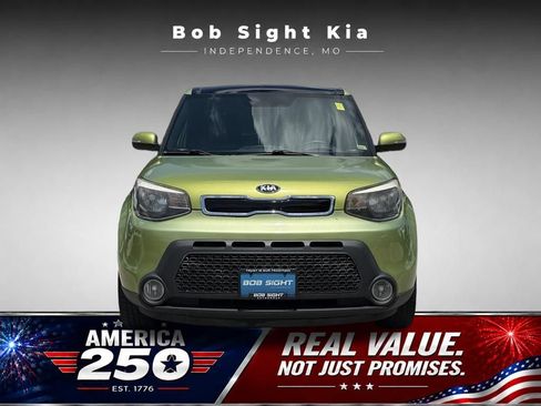 Used 2014 Kia Soul + w/ Primo Package FWD image 11