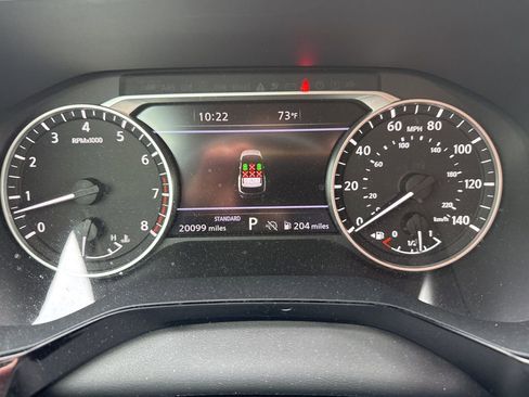 Used 2022 Nissan Pathfinder SL w/ SL Black Package image 2