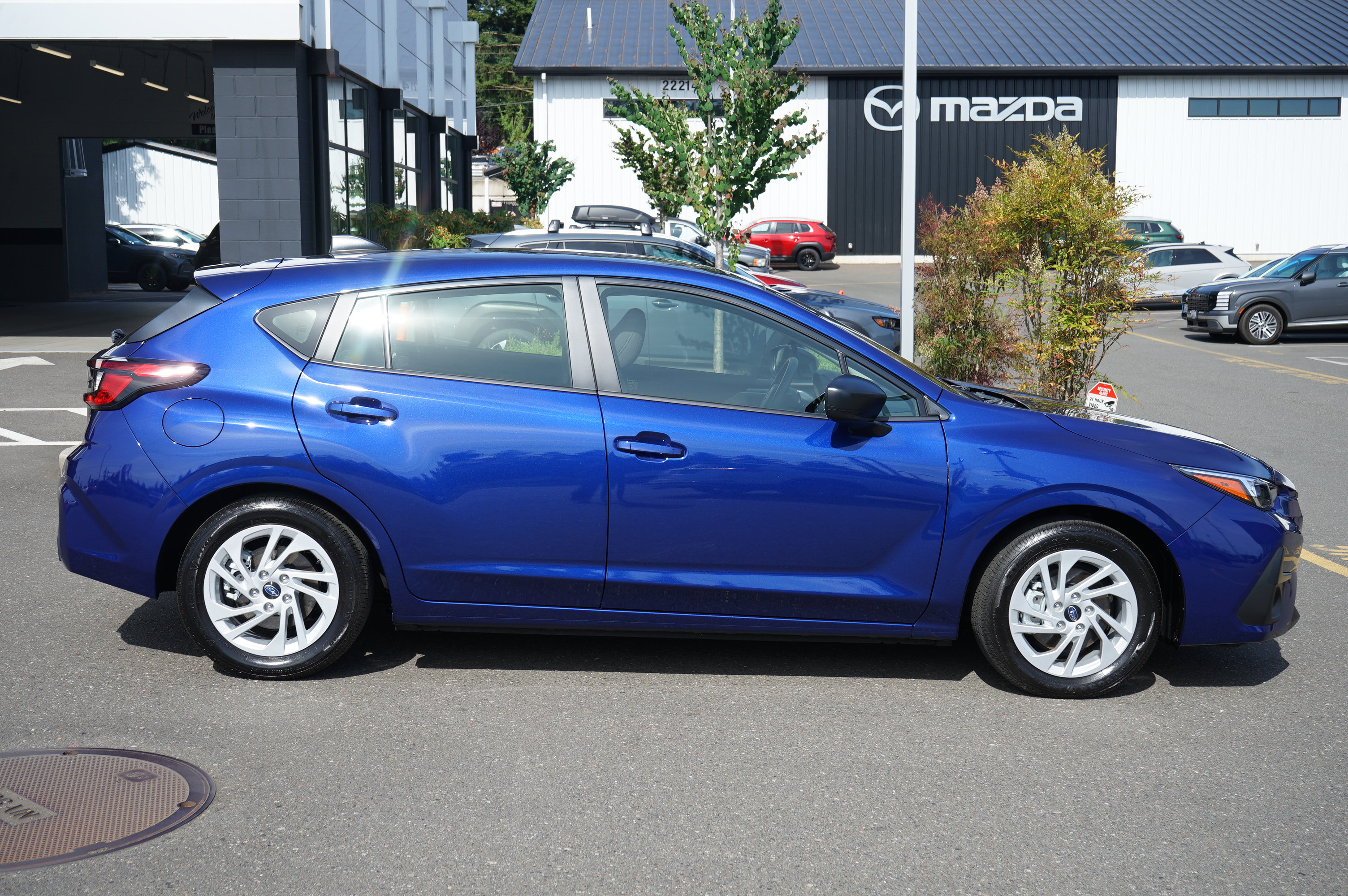 Used 2025 Subaru Impreza 2.0i AWD/4WD image 2
