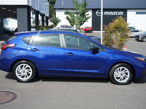 Used 2025 Subaru Impreza 2.0i AWD/4WD image 2