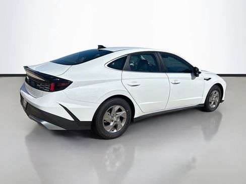 Certified 2025 Hyundai Sonata SE image 5