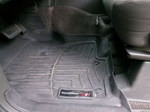 Used 2015 Nissan Xterra S w/ Value Package RWD image 11