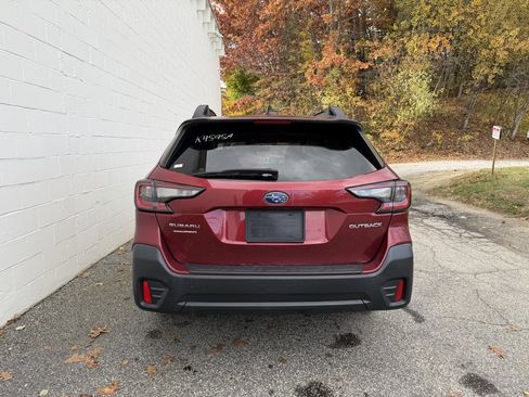 Used 2022 Subaru Outback Premium image 18