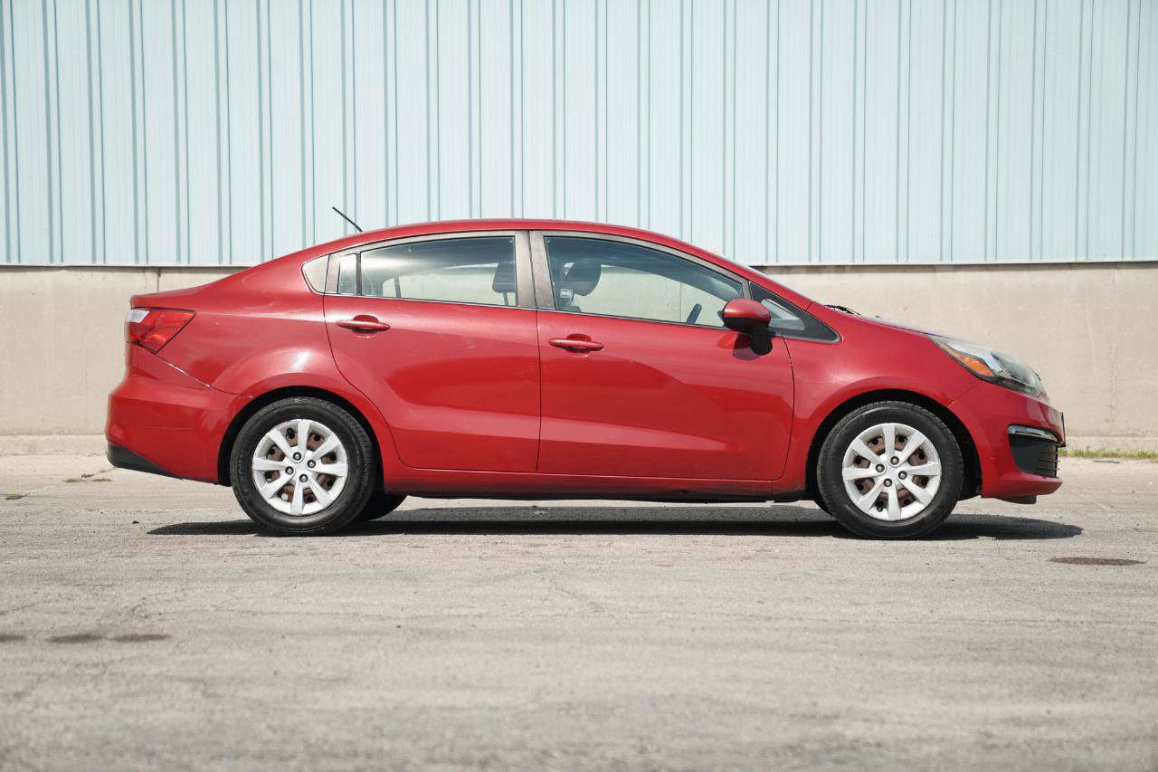 Used 2017 Kia Rio LX w/ Power Package FWD image 5