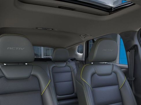 New 2026 Chevrolet Trax ACTIV w/ Sunroof Package FWD image 24
