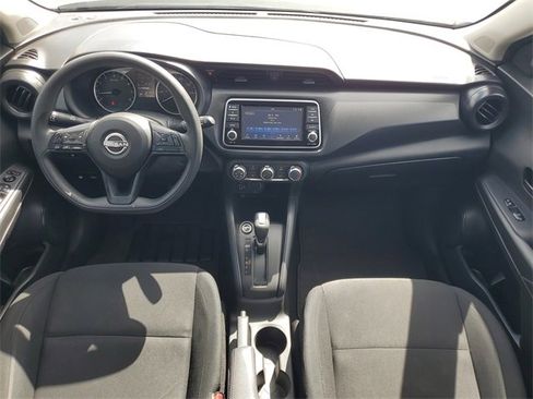 Used 2024 Nissan Kicks S image 12