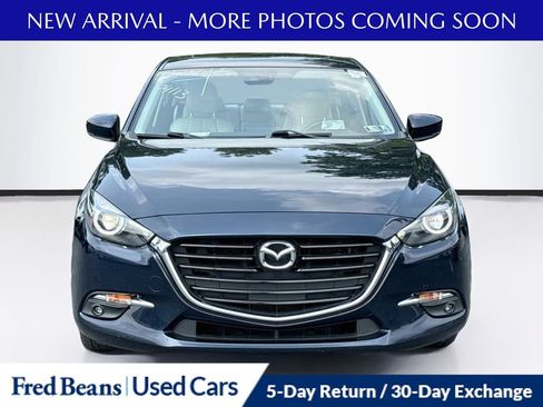 Used 2018 MAZDA MAZDA3 Grand Touring FWD image 2