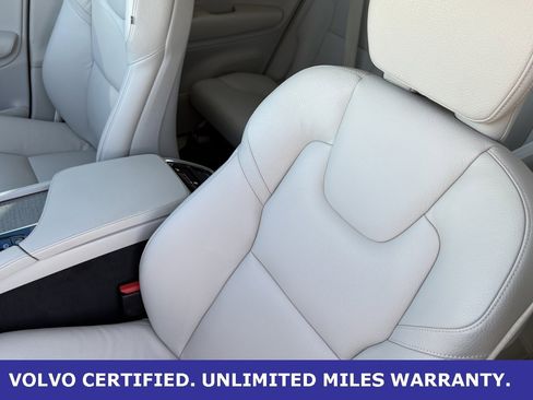 Certified 2024 Volvo XC90 B5 Plus w/ Protection Package Premier image 22