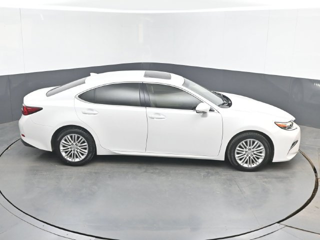 Used 2017 Lexus ES 350 w/ Premium Package FWD image 40