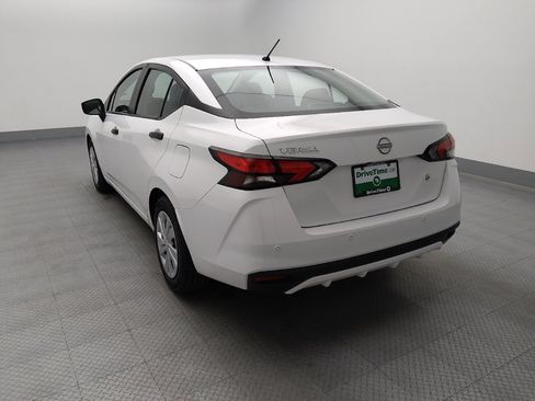 Used 2023 Nissan Versa S FWD image 6