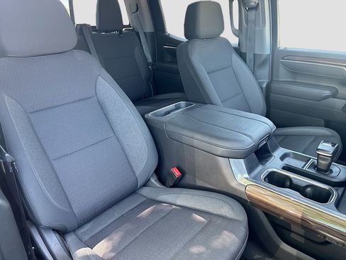 Used 2023 Chevrolet Silverado 1500 LT Trail Boss w/ Convenience Package II AWD/4WD image 28