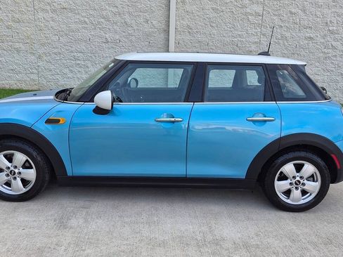 Used 2015 MINI Cooper 4-Door Hardtop FWD image 4