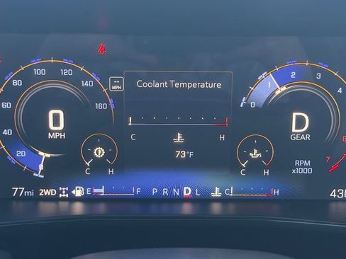 Used 2024 Chevrolet Colorado ZR2 w/ Technology Package AWD/4WD image 9