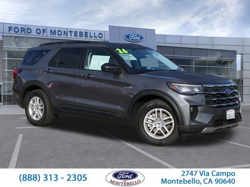 Used 2026 Ford Explorer Active w/ Active Comfort Package RWD image 1