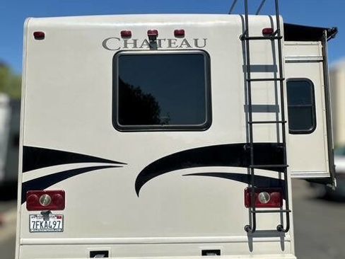 Used 2013 Ford E-450 and Econoline 450 Super Duty w/ Motorhome Prep Pkg image 12