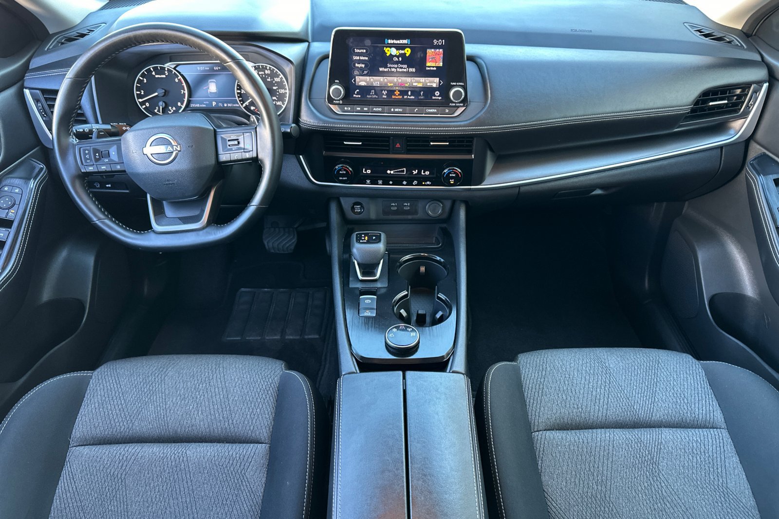 Used 2025 Nissan Rogue SV AWD/4WD image 14