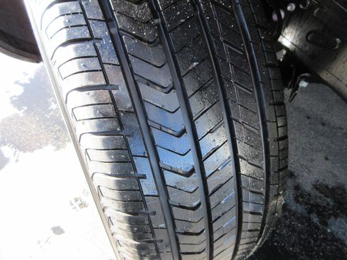 Used 2026 Lexus GX 550 w/ Cold Area Package image 19